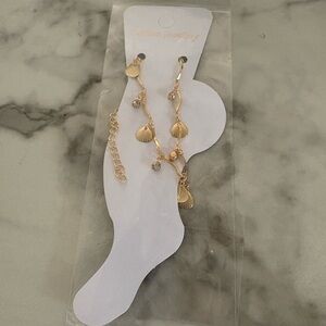 Gold Colored Shell Anklet